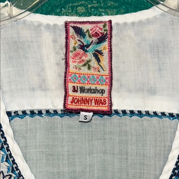 Johnny Was Embroidered White Top - Picture 3 of 7